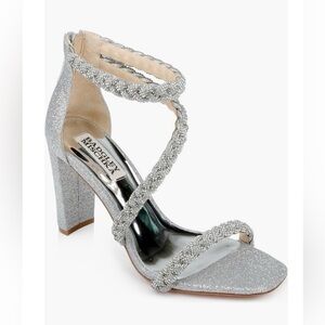 2080- Badgley Mischka Heel Sandals Silver Color Size 7.5 NWT